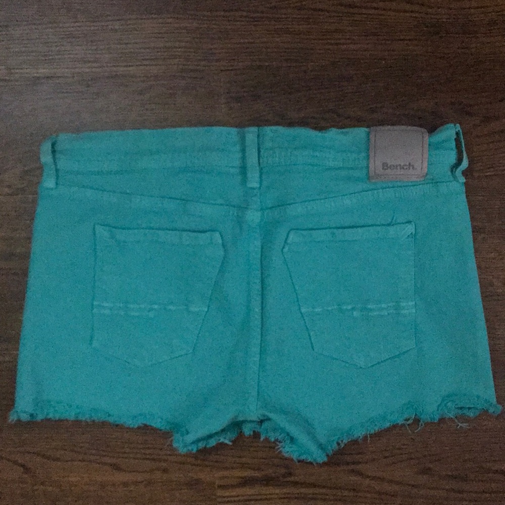 Bench shorts - Picture 3 of 3